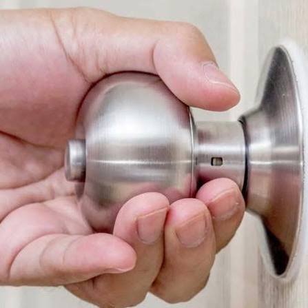 Catalogo di pomelli per porte da bagno