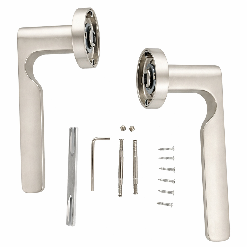 Elegante maniglia in zama modello '640' Aura con rosetta tonda in finitura nichel satinato per porte
