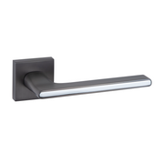 Elegante maniglia in zama modello 810 con rosetta quadrata in finitura grafite per porte