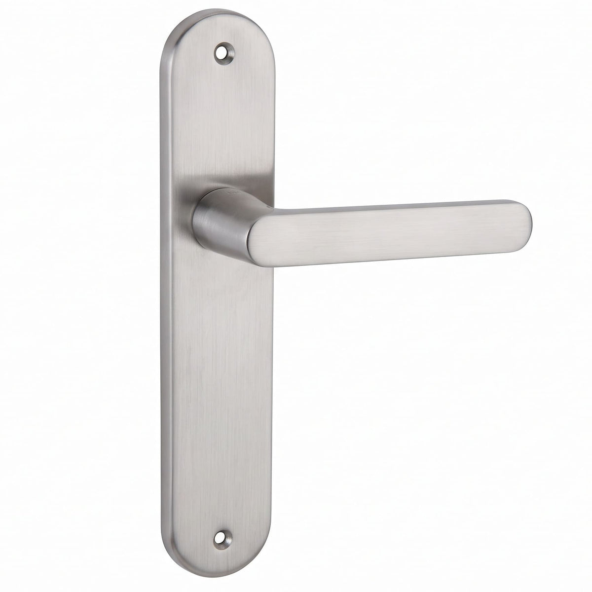 Manilla con placa ovalada de aluminio en níquel satinado con maneta recta y orificios para tornillos.